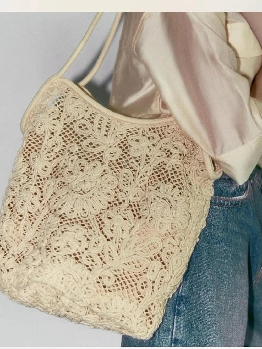 Zara Light Cream Crochet Drawstring Shoulder Bag